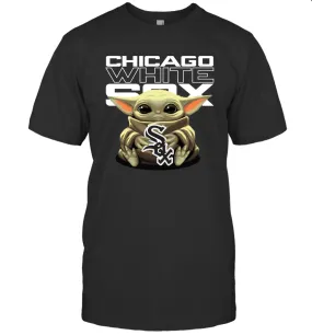 Baby Yoda Hugs Loves The Chicago White Sox Baseball Mens T-Shirt