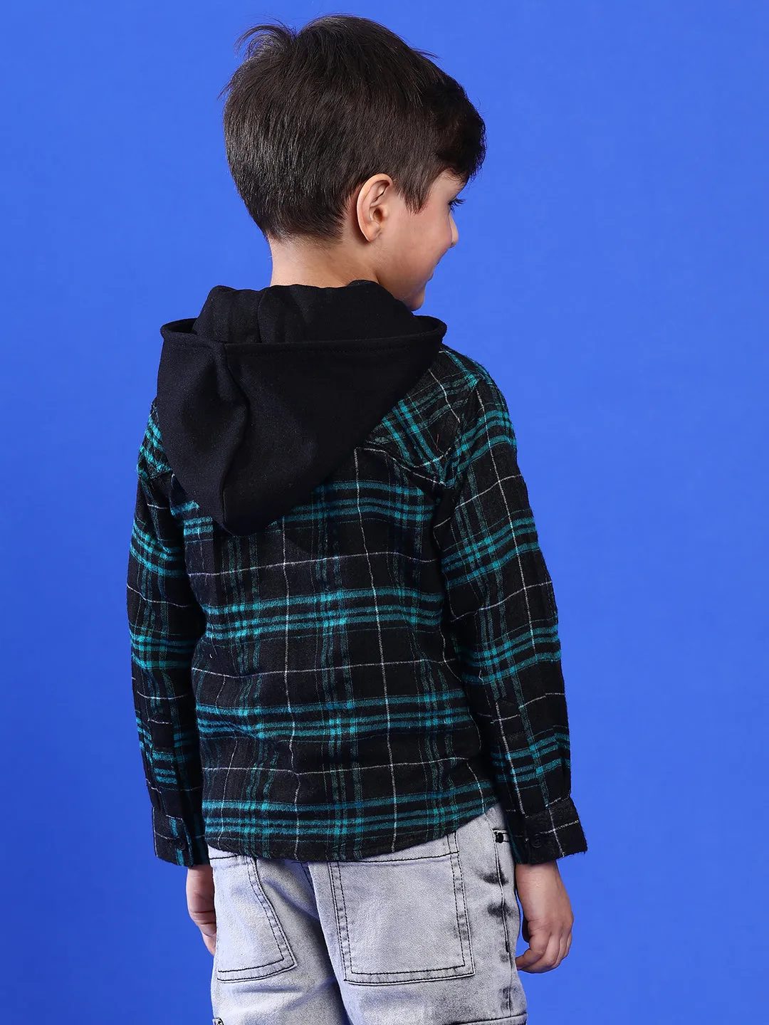 Boys Green Full Sleeves Cotton Poly Checked Regular Fit Shirt with Hood