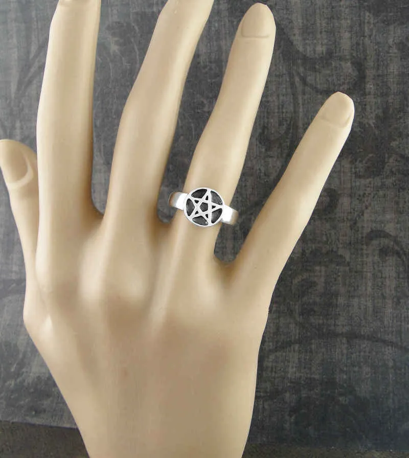 Pentacle Oxidized Ring w/ Wide Band